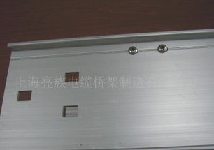 鍍鋅金屬橋架構築現代建築的神經網絡